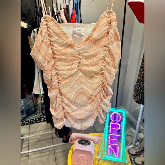 No Boundaries Tops - Y2K Pink Ruched Cap Sleeve Blouse